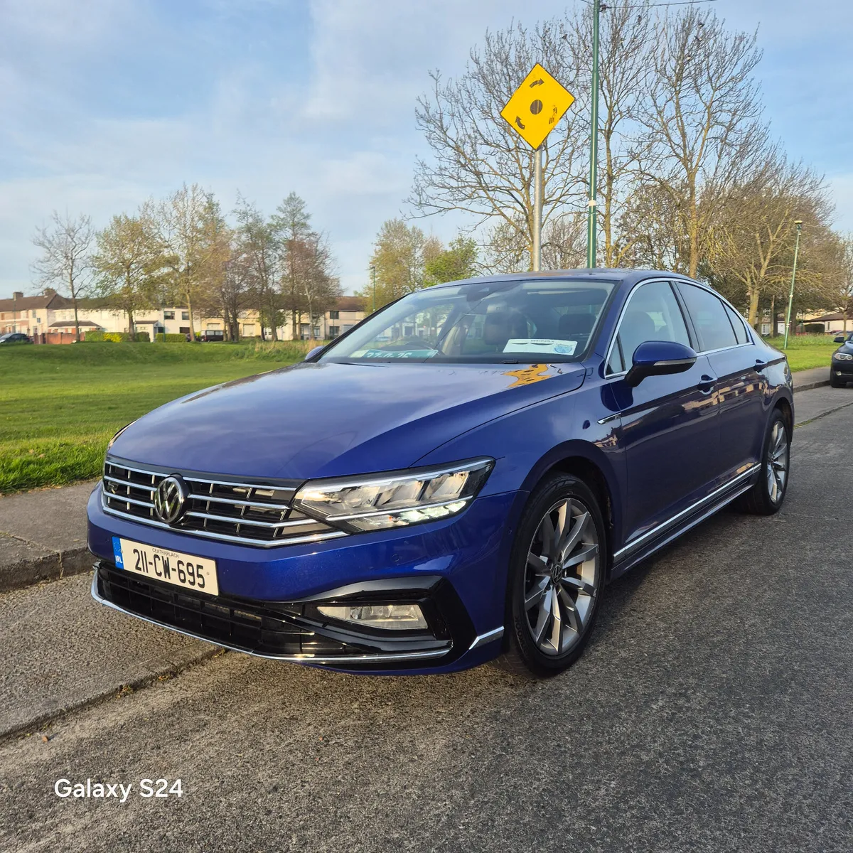 211 volkswagen passat 2.0 rline 113kms - Image 1