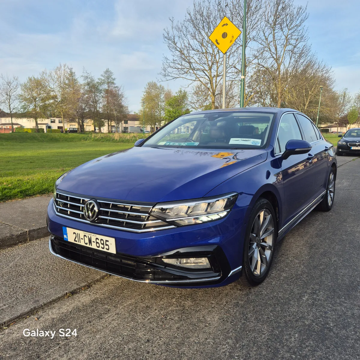 211 volkswagen passat 2.0 rline 113kms - Image 2