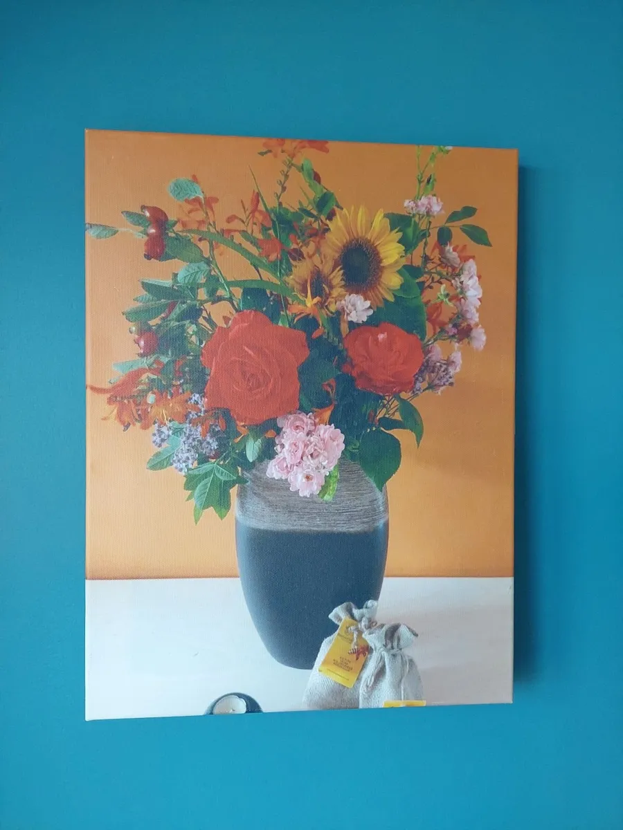 Flowers on canvas - Image 1