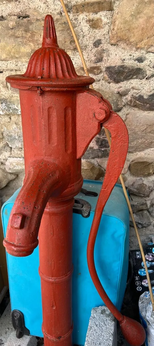 Antique Water Pump - Image 1