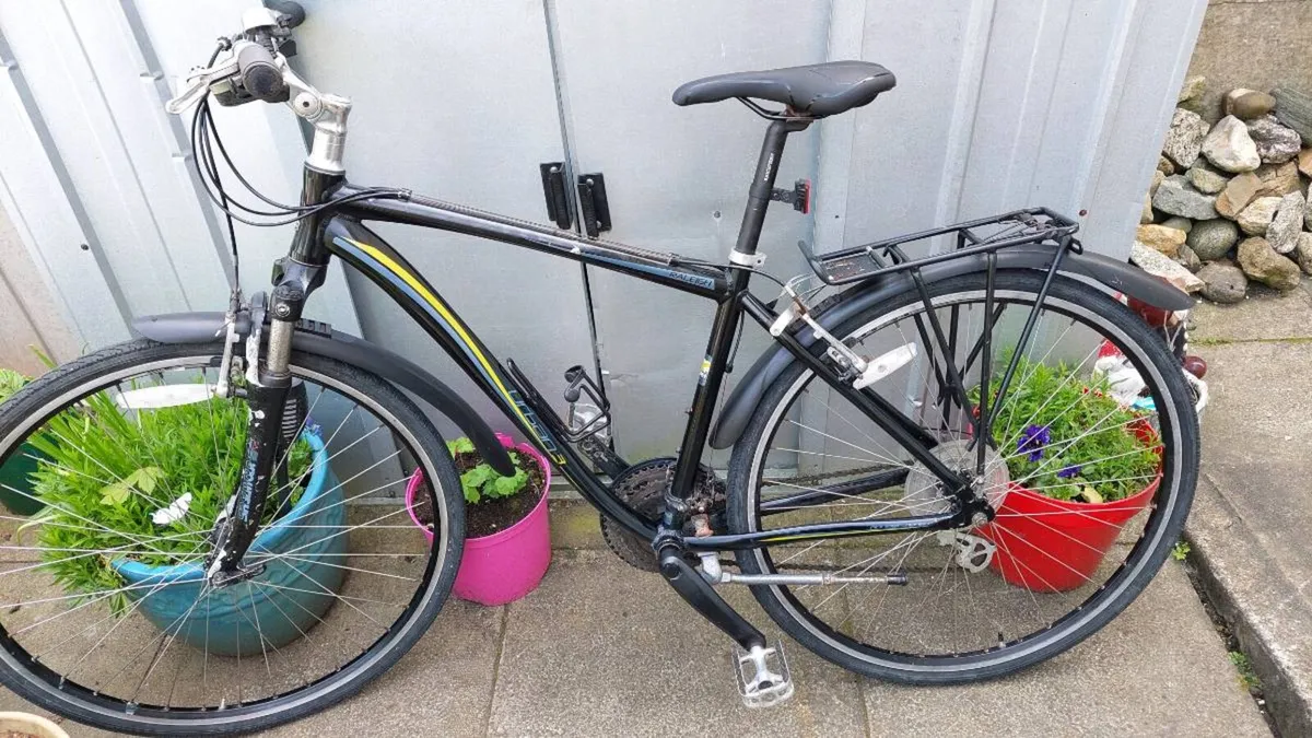 Raleigh Urban Hybrid Bike - Image 2
