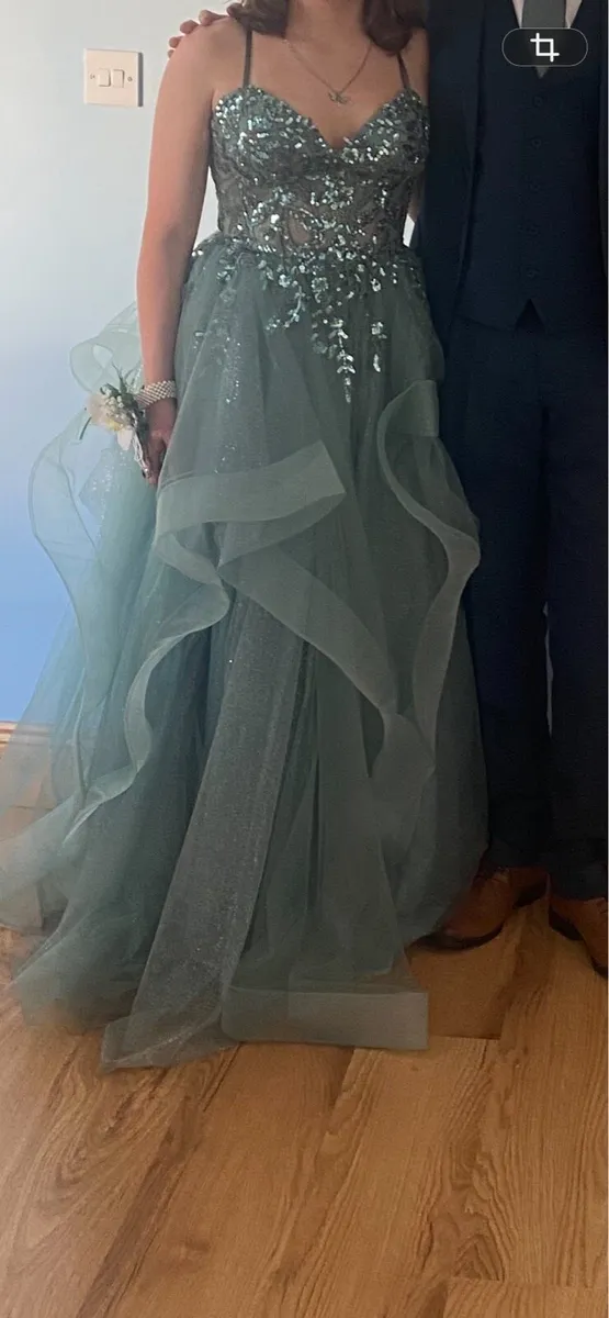 Debs dress - Image 3