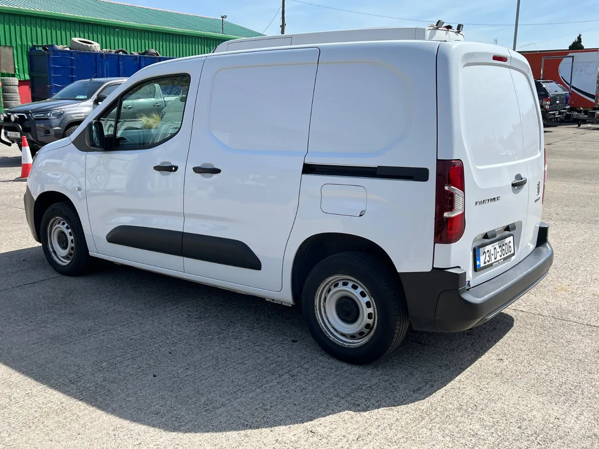 2023 PEUGEOT PARTNER ACTIVE PLUS. - Image 2