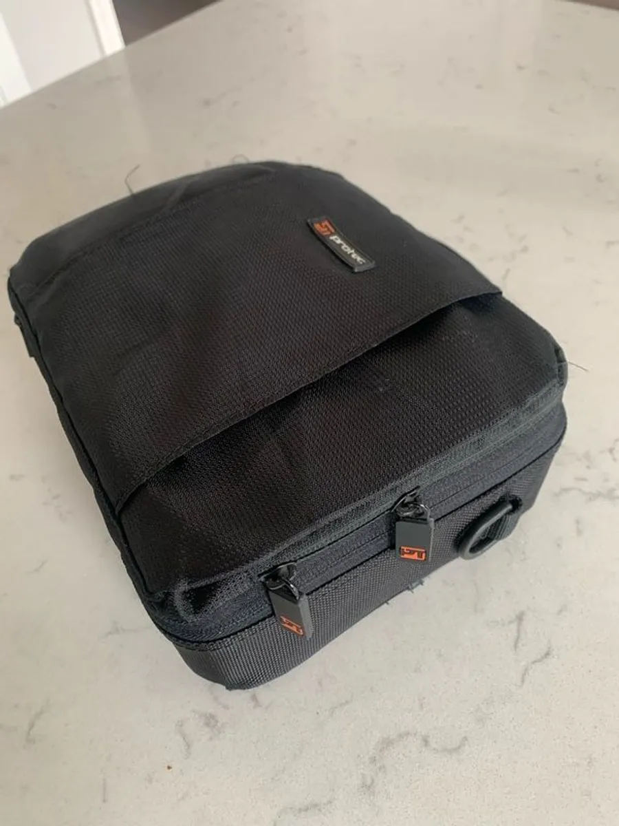 AKG C3000 Condenser Microphone and Shock Mount (Excellent Condition) - Image 3