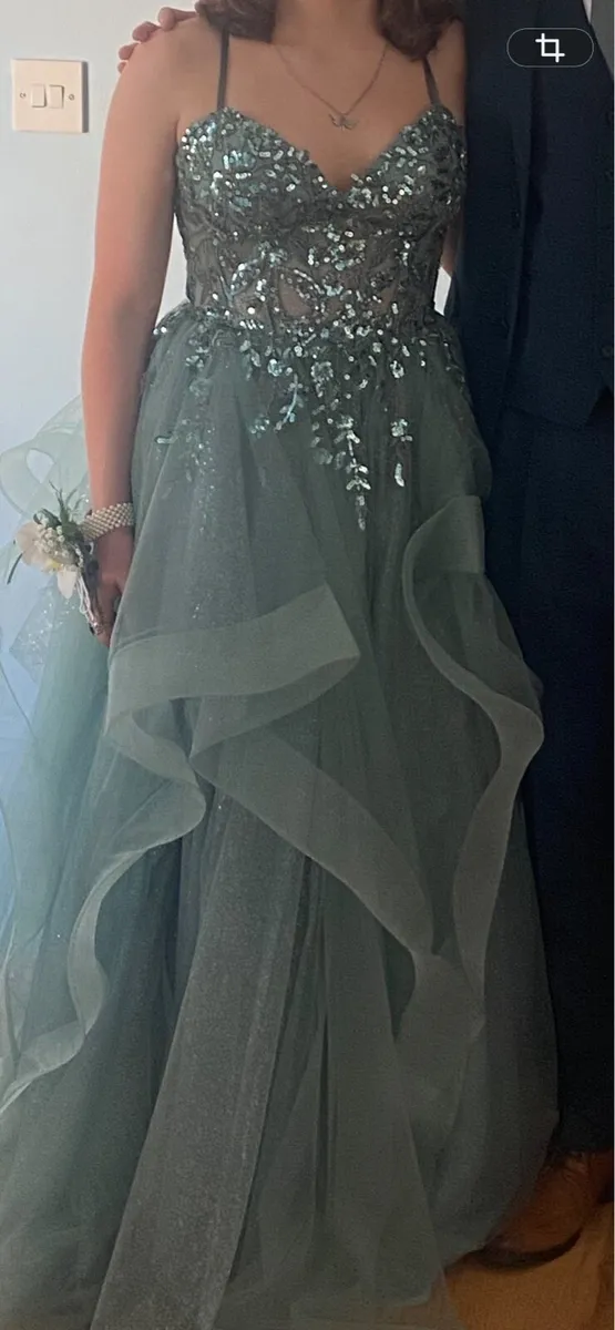 Debs dress - Image 4