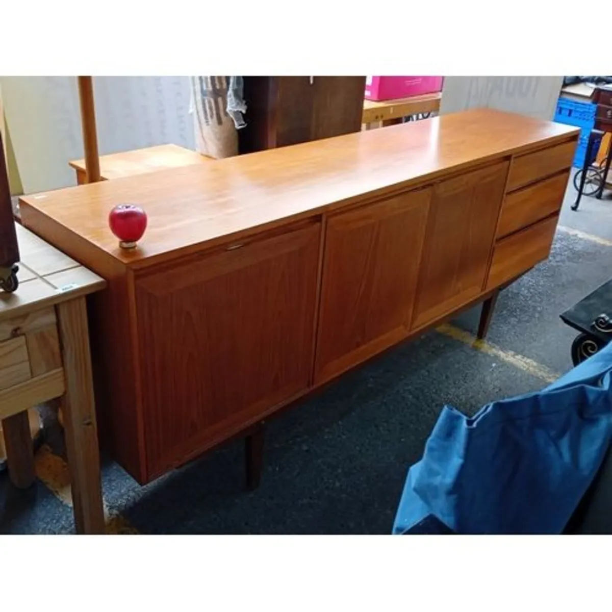 Star Lot-Art-Furniture-Gold-Silver-Asian-Radio-Tec - Image 2