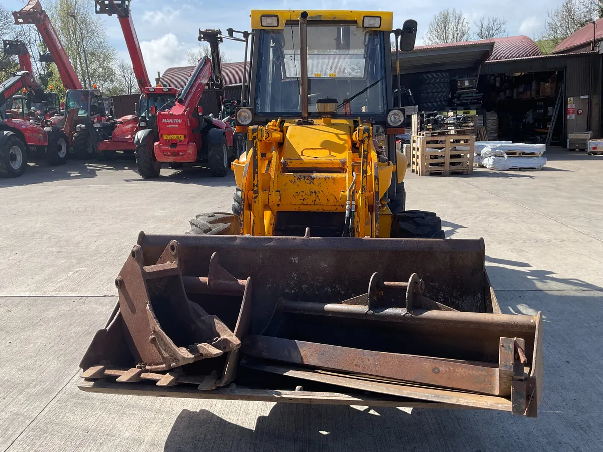 JCB 2CX Backhoe Loader - Image 3