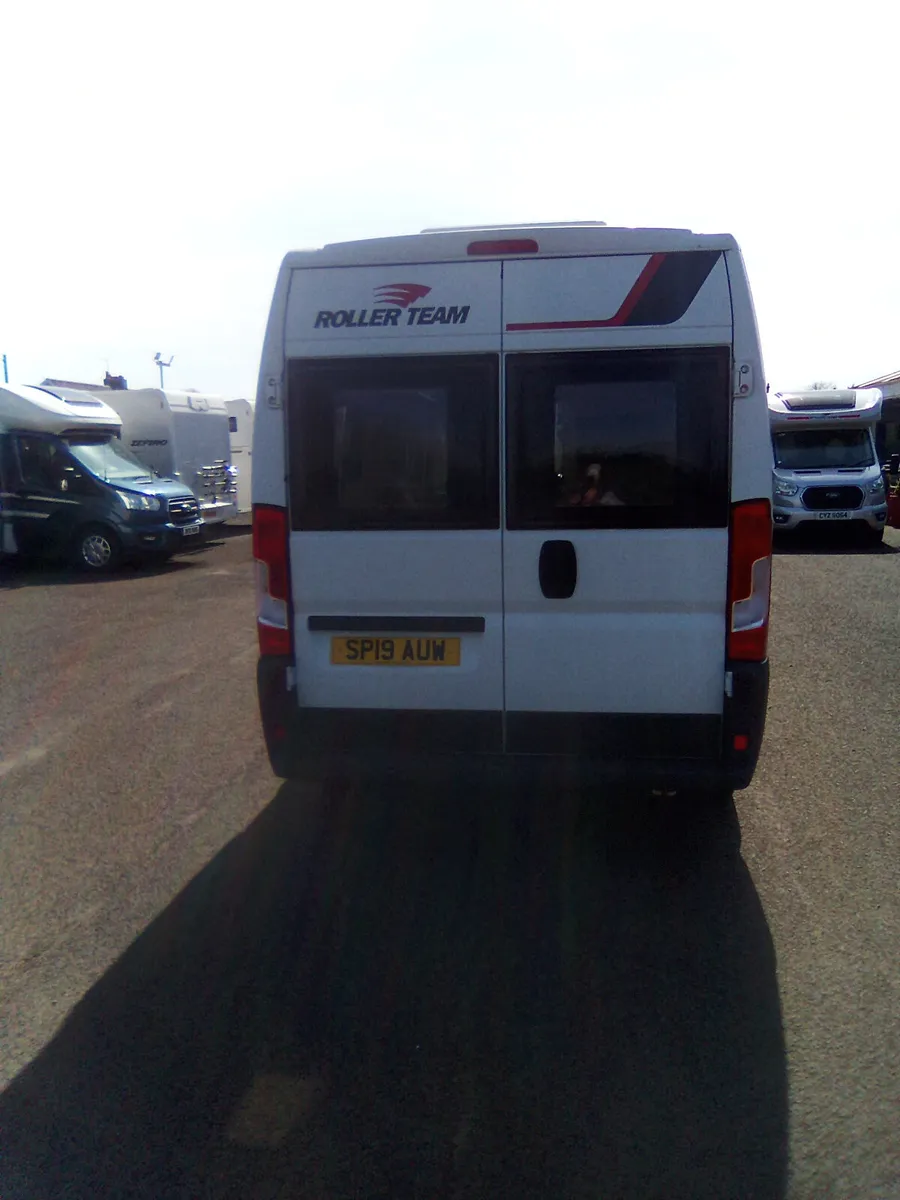 Roller Team Toleno L Two Berth Camper - Image 4