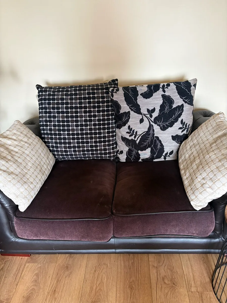 Suite of furniture - Image 2