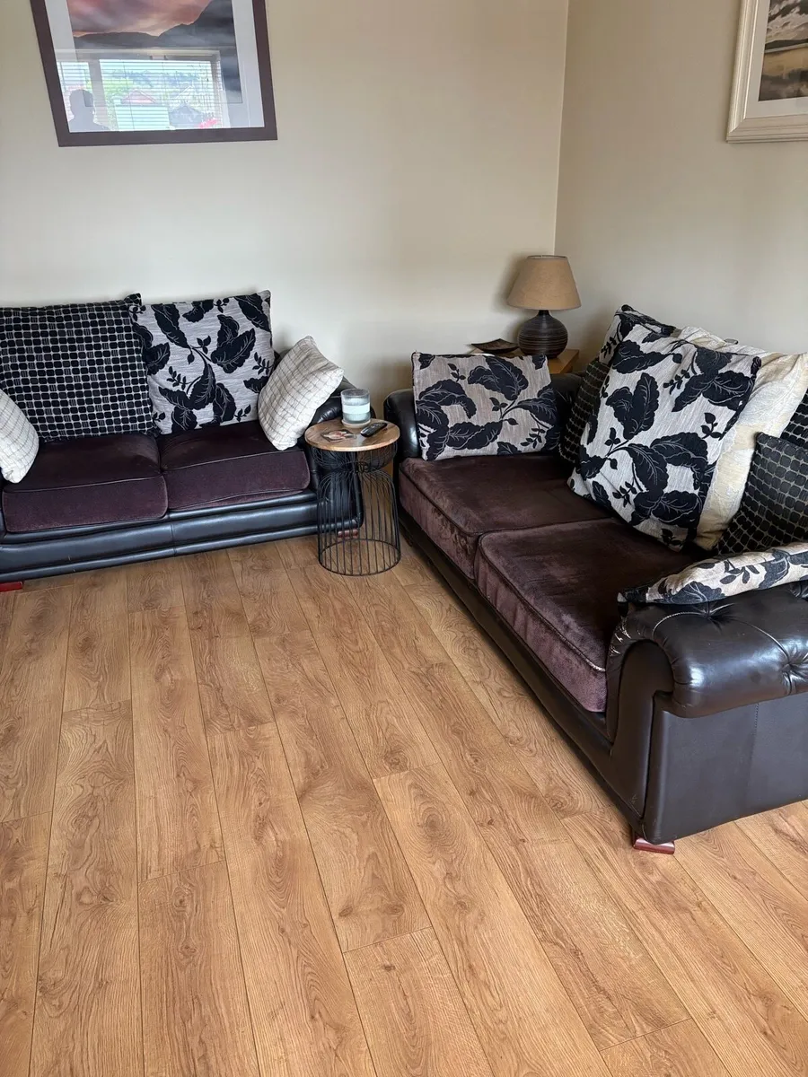 Suite of furniture - Image 3