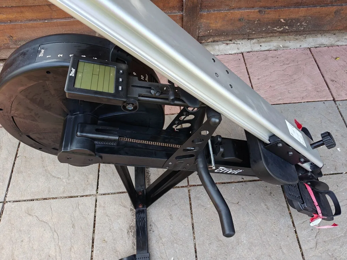 Rowing machine - Image 2