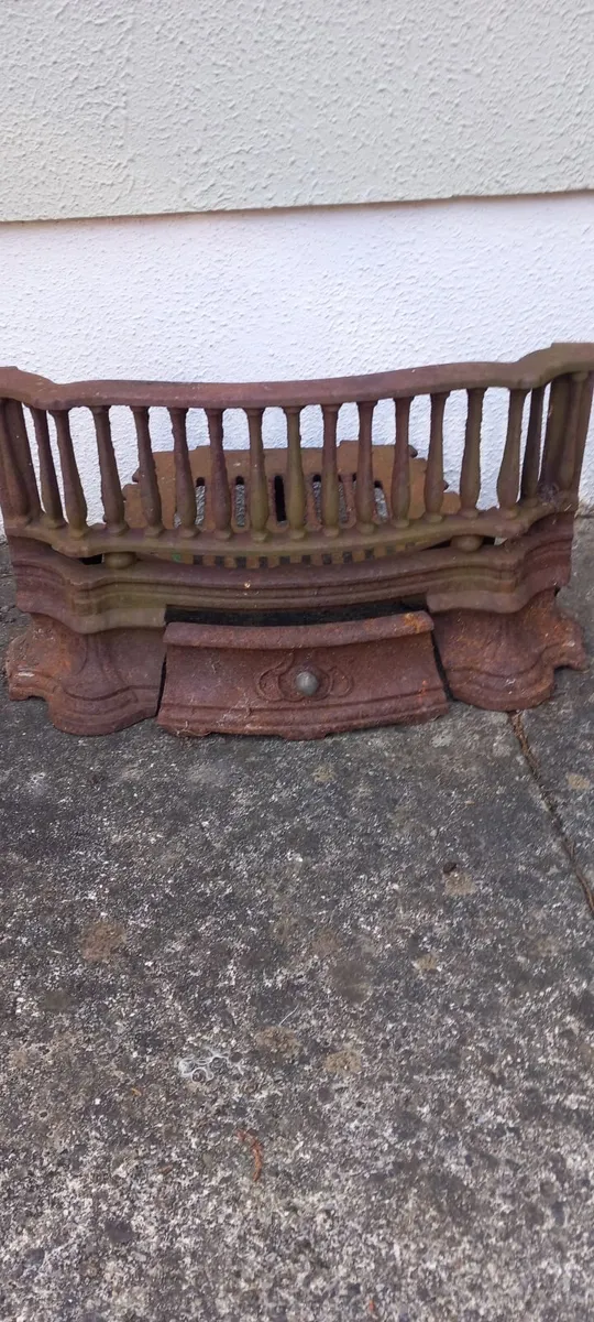 Fire grate - Image 1