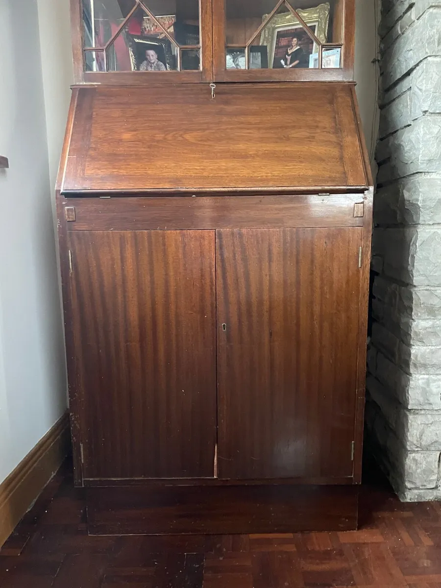 Display cabinet and writing bureau - Image 2