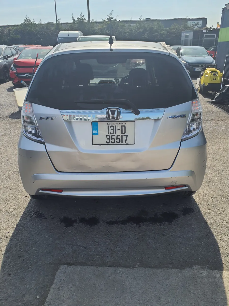 Honda Fit 2013 attempted theft - Image 1