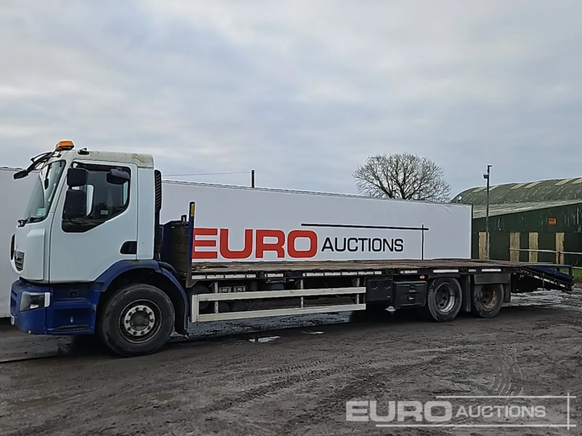 2012 Renault 8x2 Beavertail - Image 1