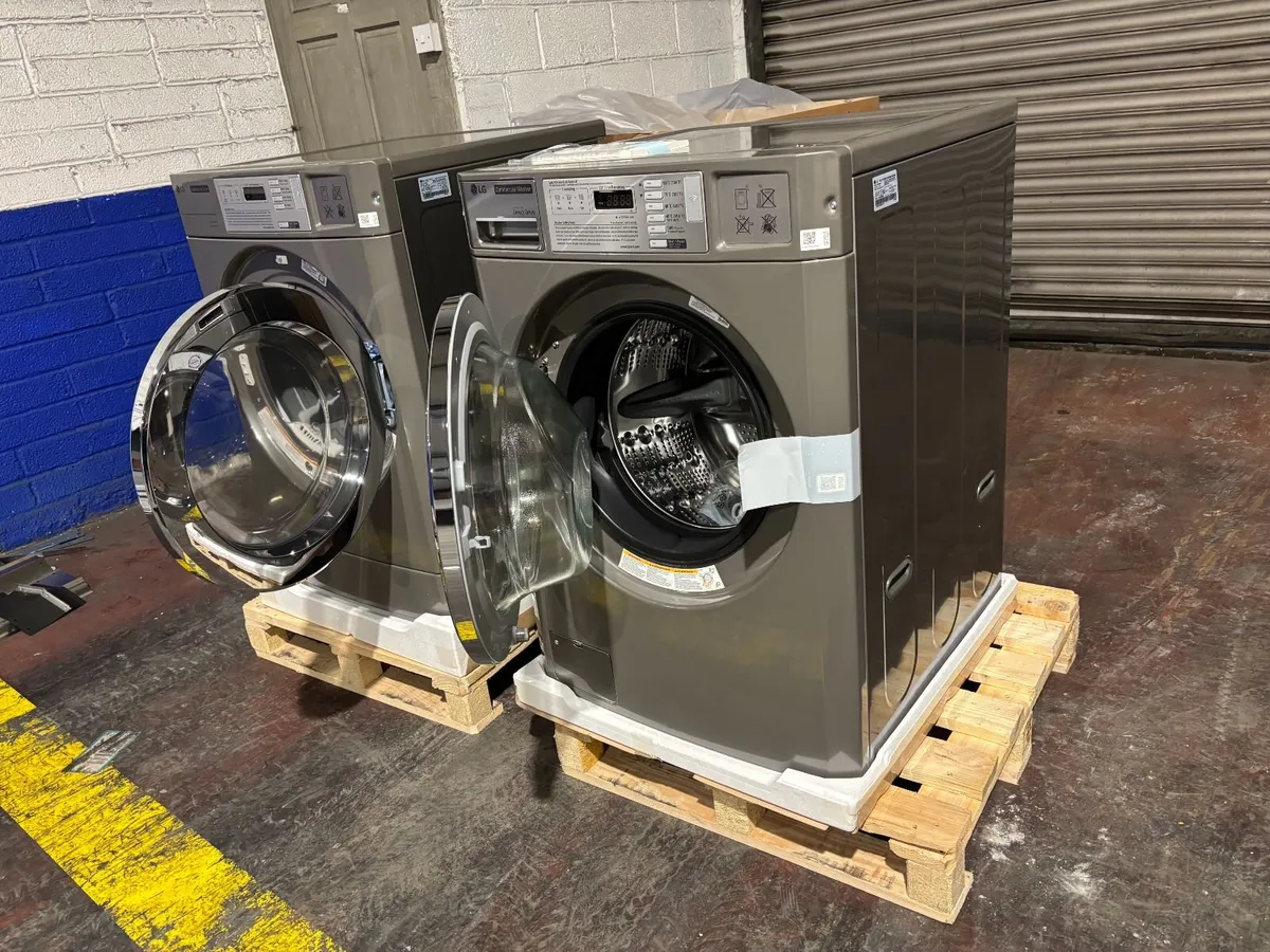 Commercial washer and dryer - Image 3