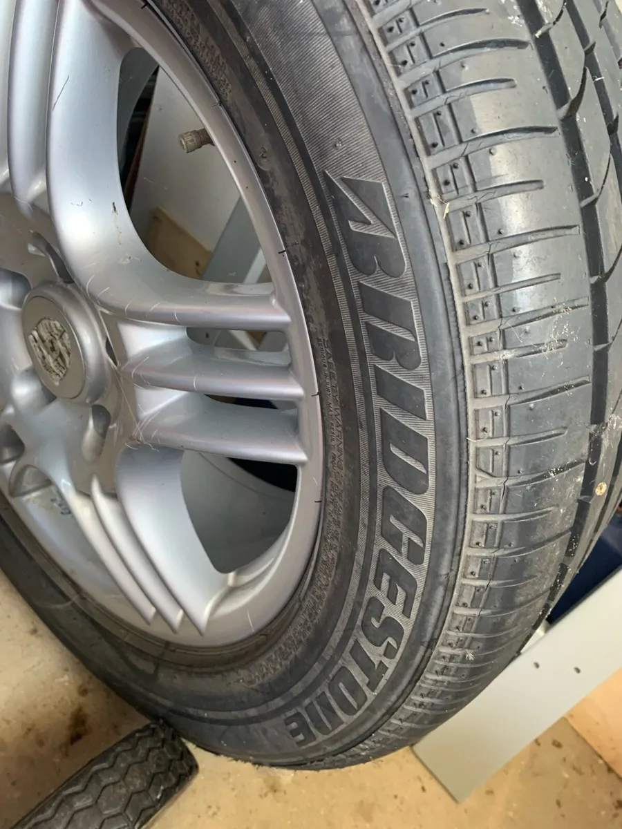 Porsche Wheel & Tyre - Image 4