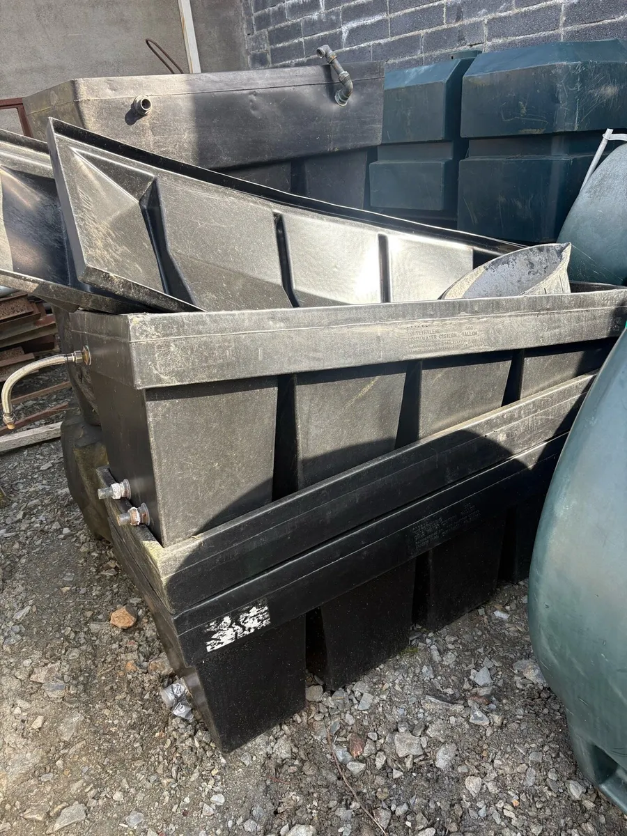 Water tanks & oil tanks - Image 1