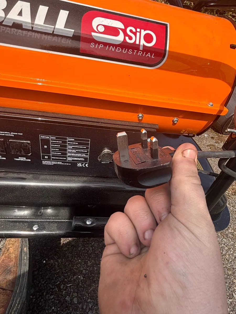 Diesel space heater warehouse - Image 3