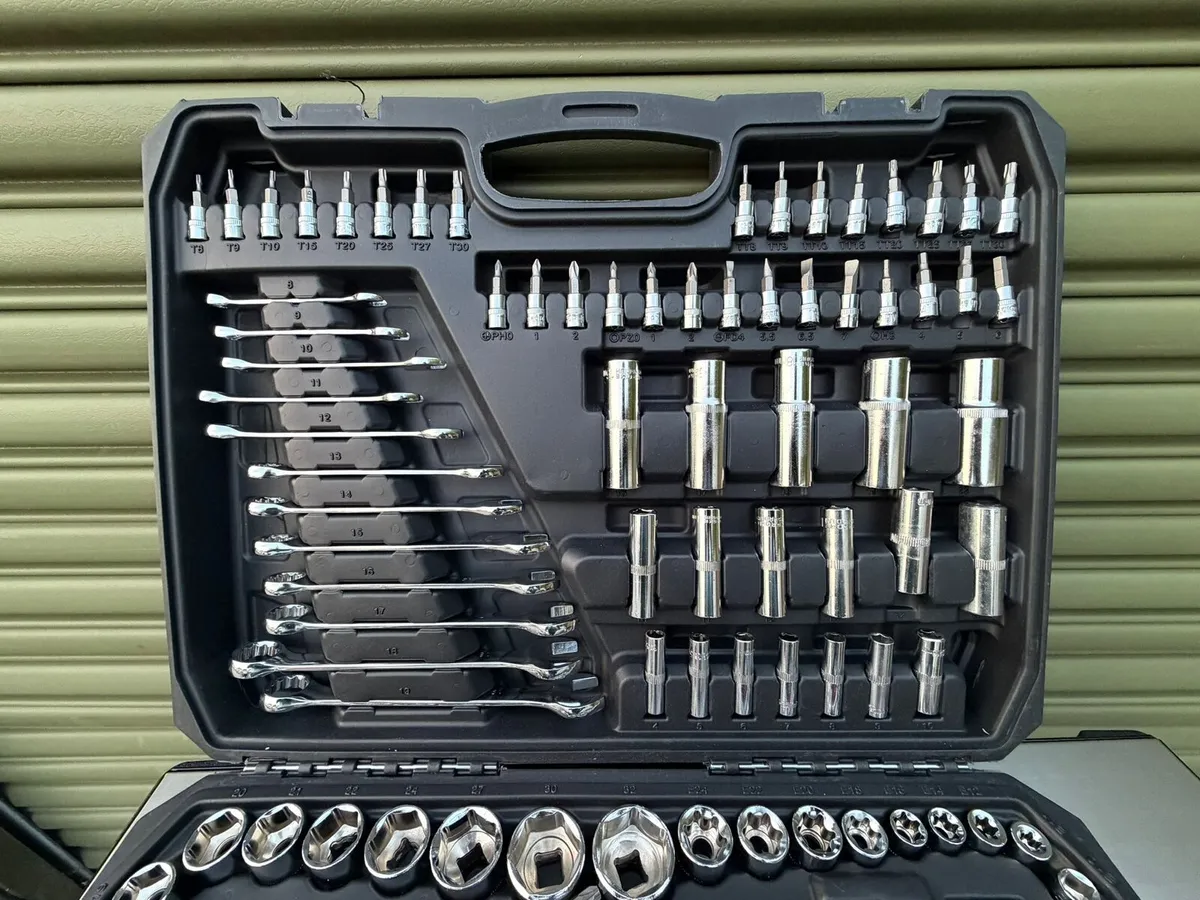 🔧 231-Piece Socket Set – 1/4″, 3/8″ & 1/2″ Drive - Image 2