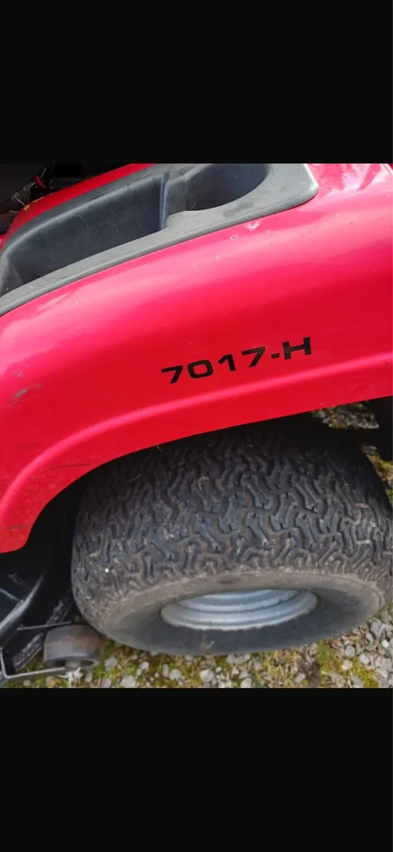 Lawn boss ride on mower - Image 4