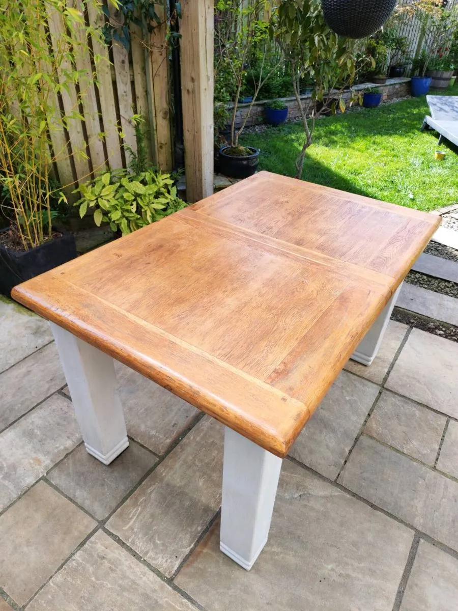 Kitchen dining table - Image 1