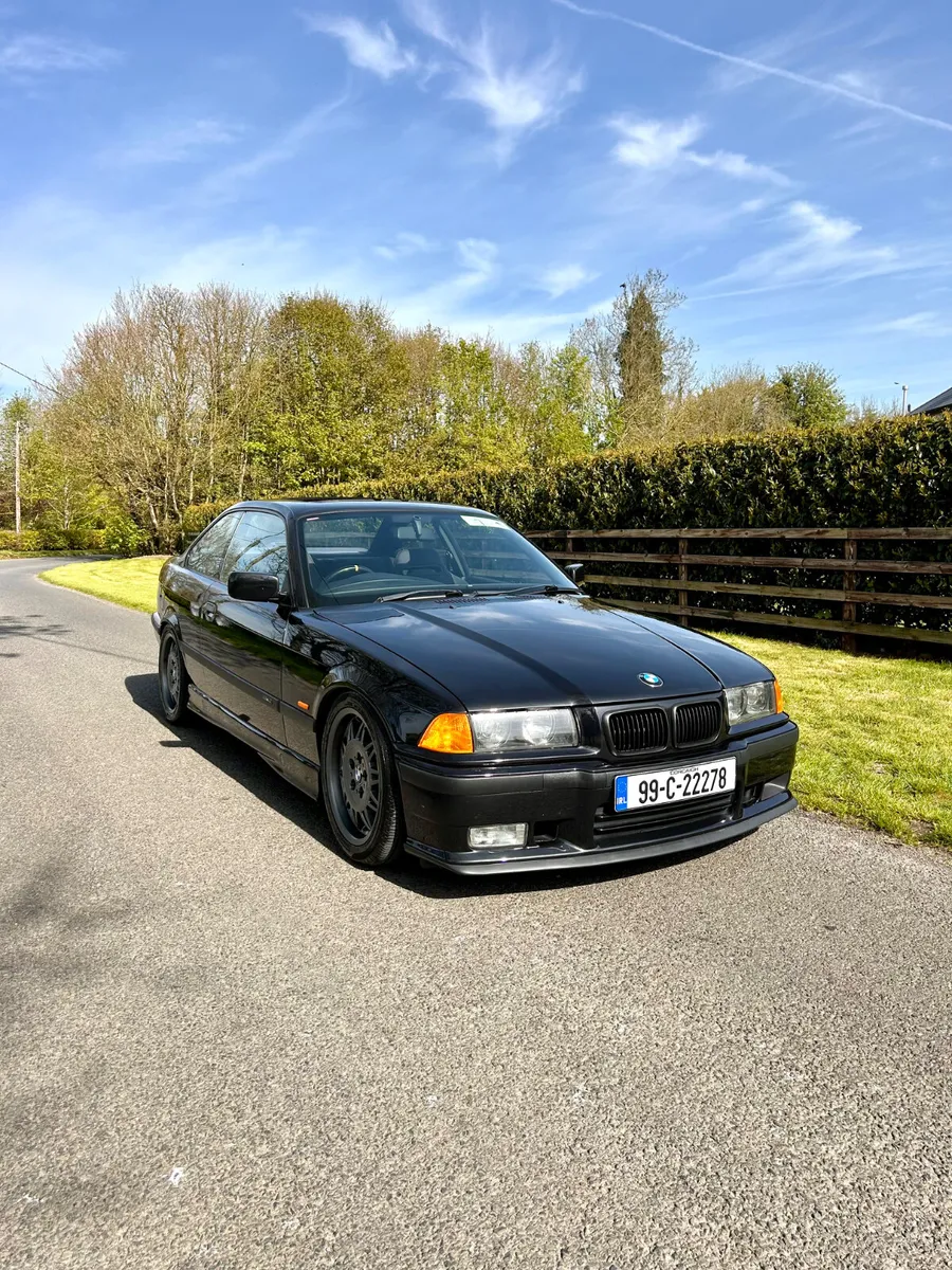 Tastefully upgraded BMW 318is (Throttle Bodies) - Image 2