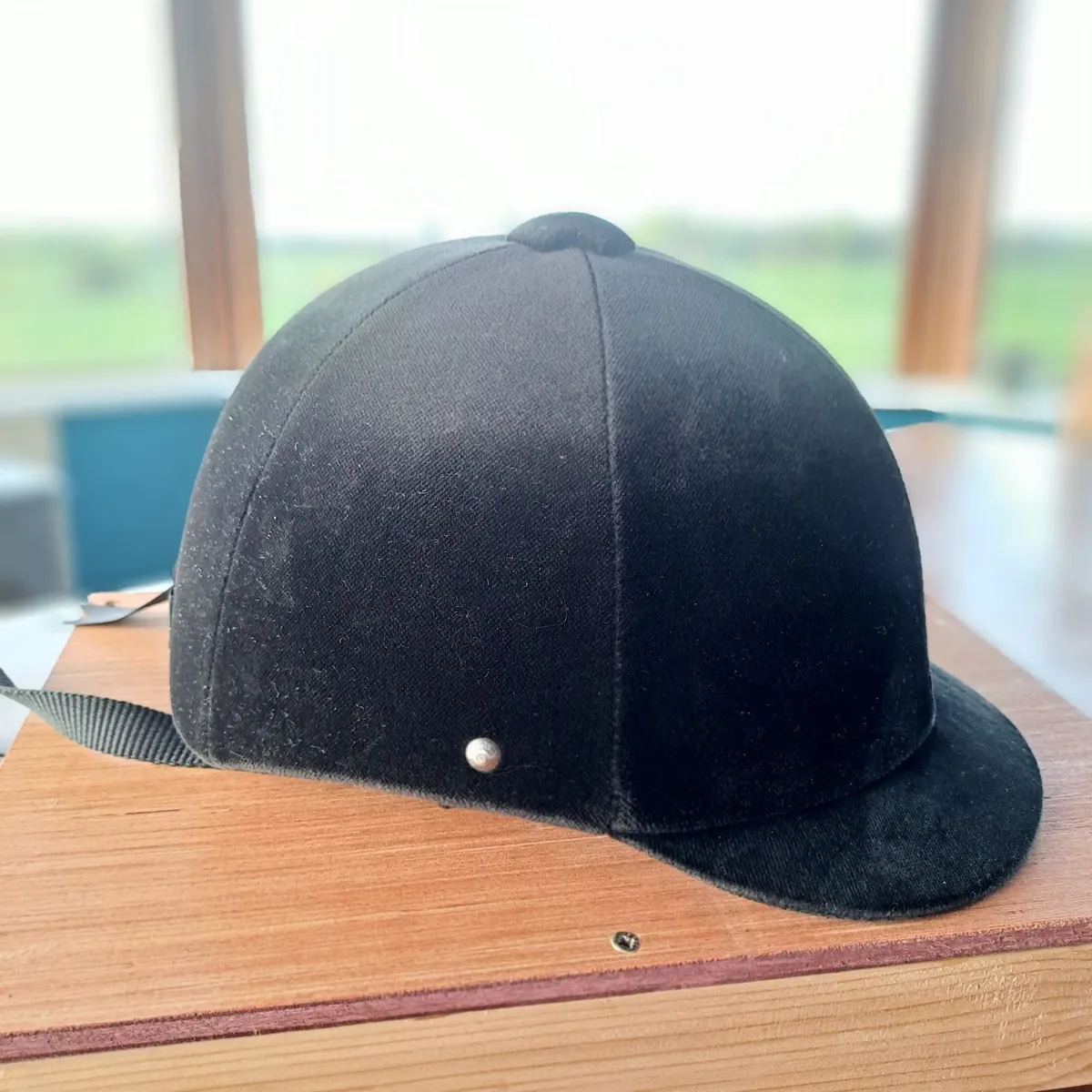 Horse riding helmet - Image 3