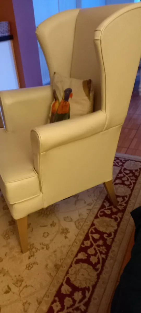 Wing back Chair - Image 3