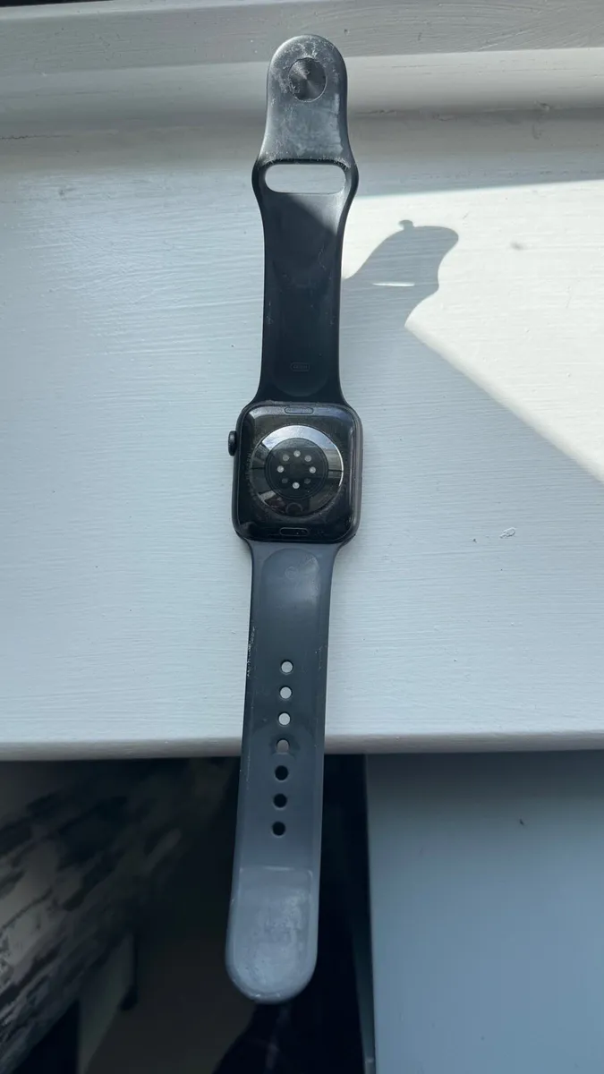 Apple Watch Series 6 - Image 2