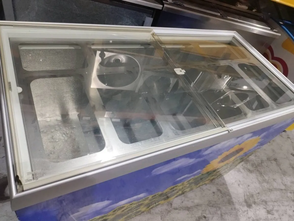 Soft scoop ice cream freezer - Image 2