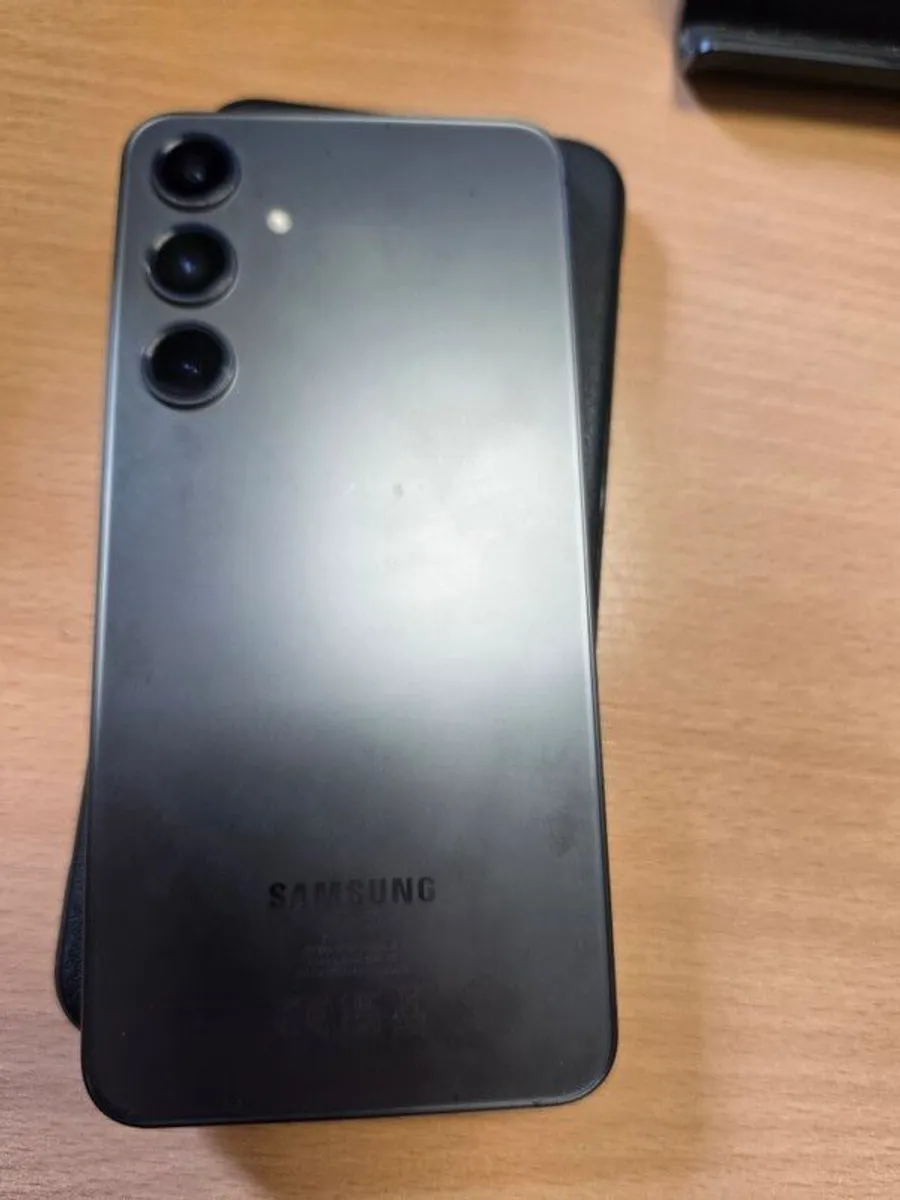 Samsung S24 + 512gb - Image 3