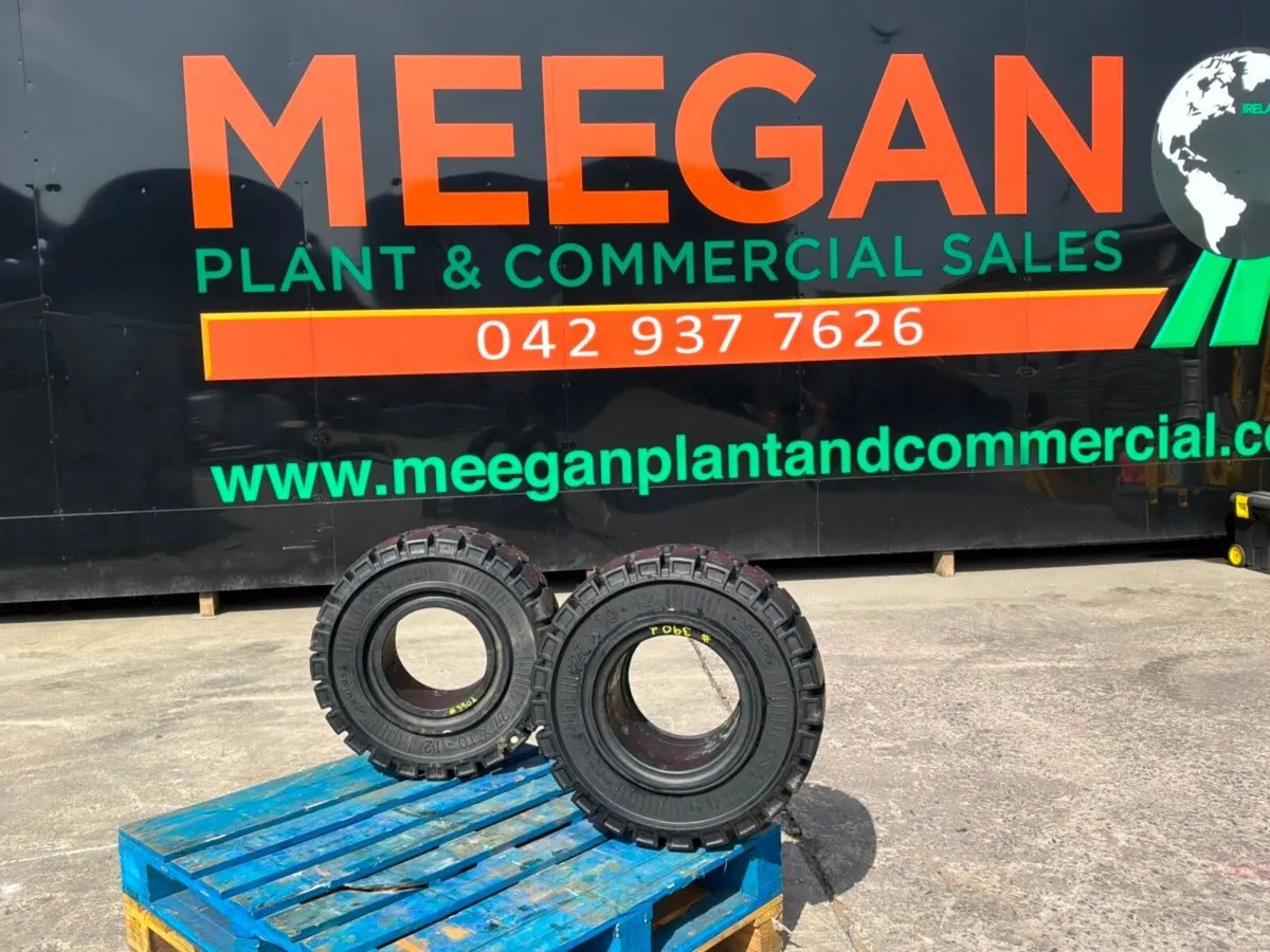 UNUSED 27 x 10-12 SOLID FORKLIFT TYRES......390d. - Image 1