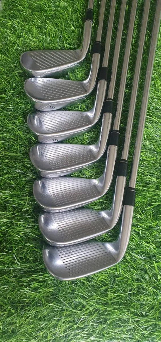 TAYLORMADE R11 IRONS 4 TO PW - Image 4