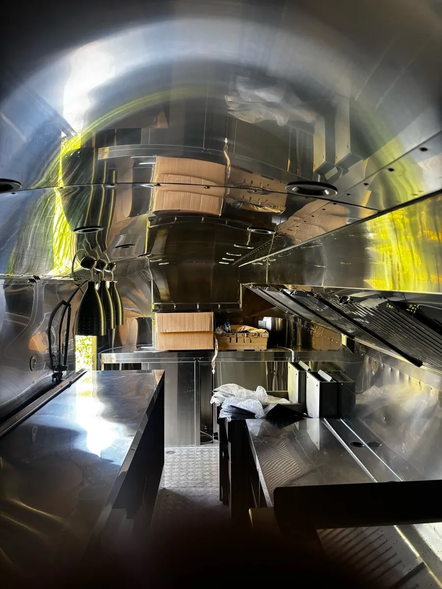 Food trailer - Image 1