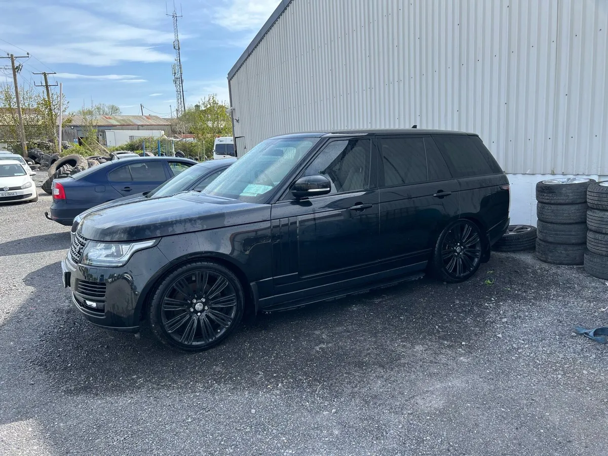 Land Rover Range Rover Vogue 3.0 TDV6 - Image 1
