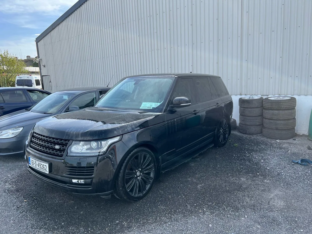 Land Rover Range Rover Vogue 3.0 TDV6 - Image 2