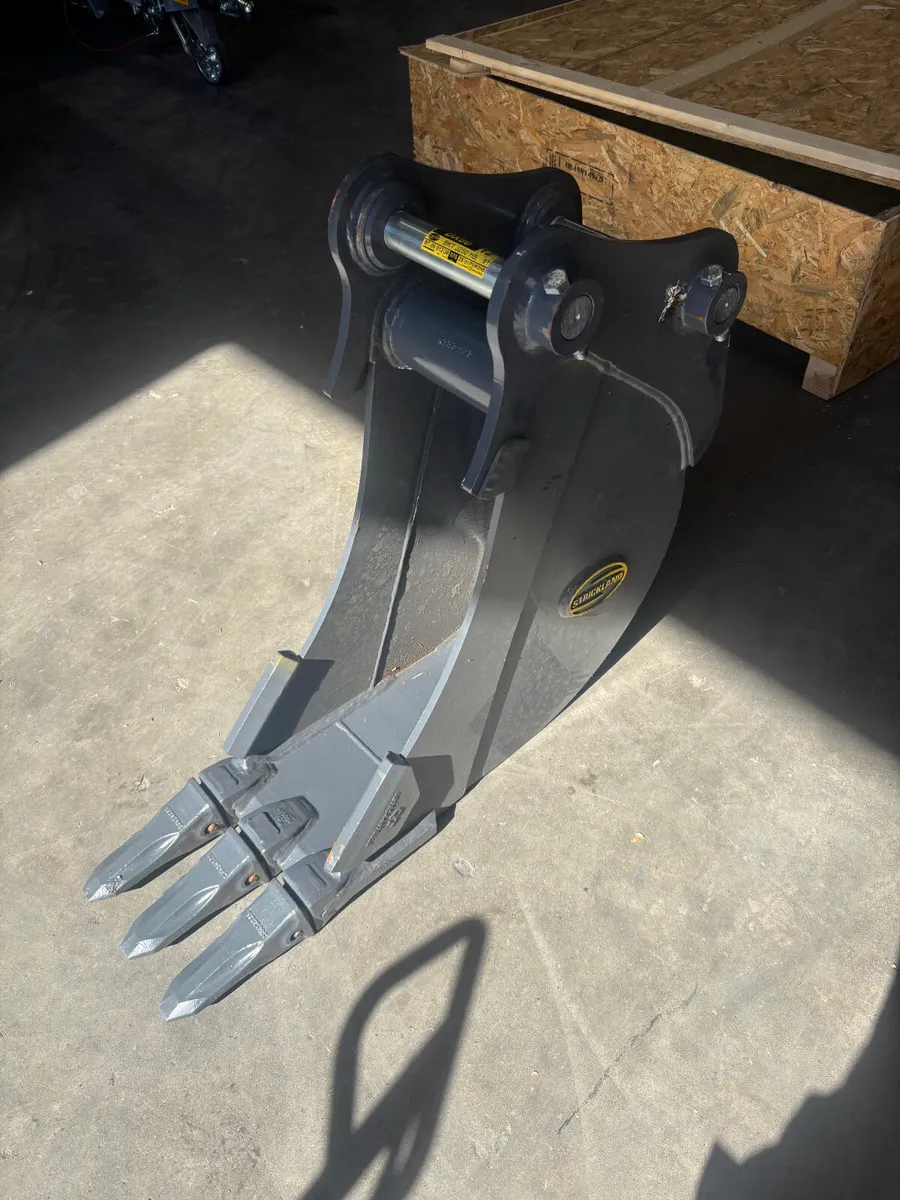 BUCKET 6-8TON 1FOOT - Image 1