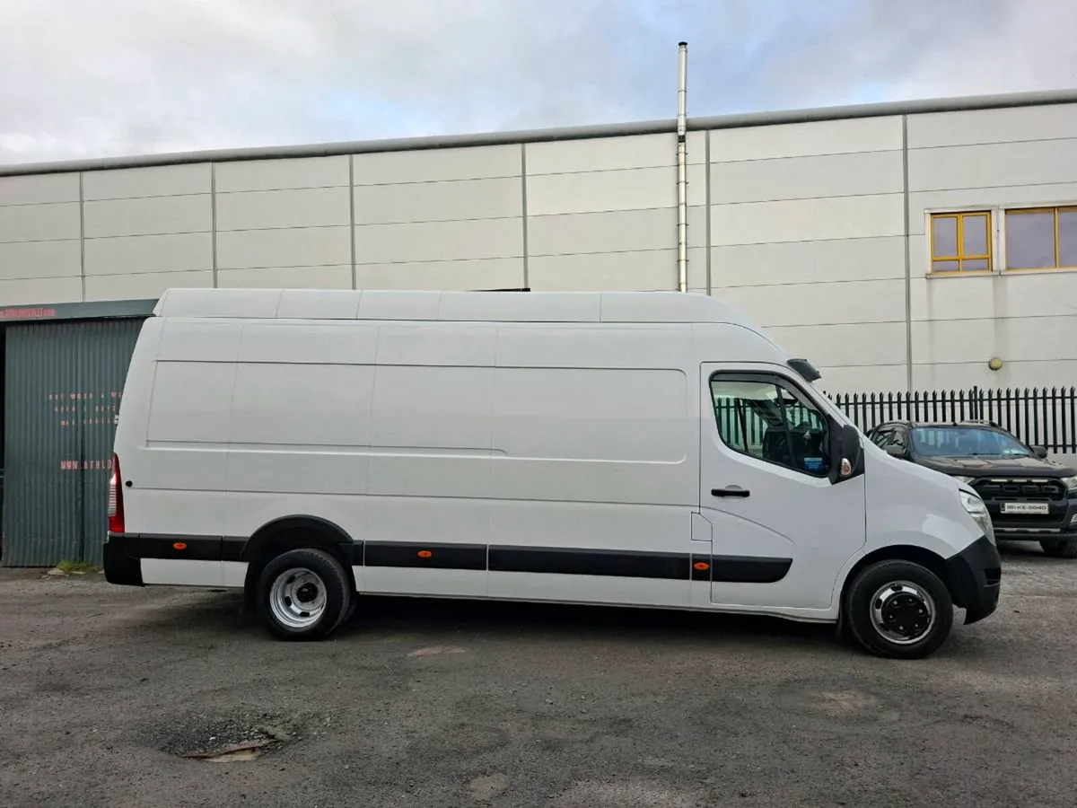 Nissan NV400 4.5 tonne - Image 1