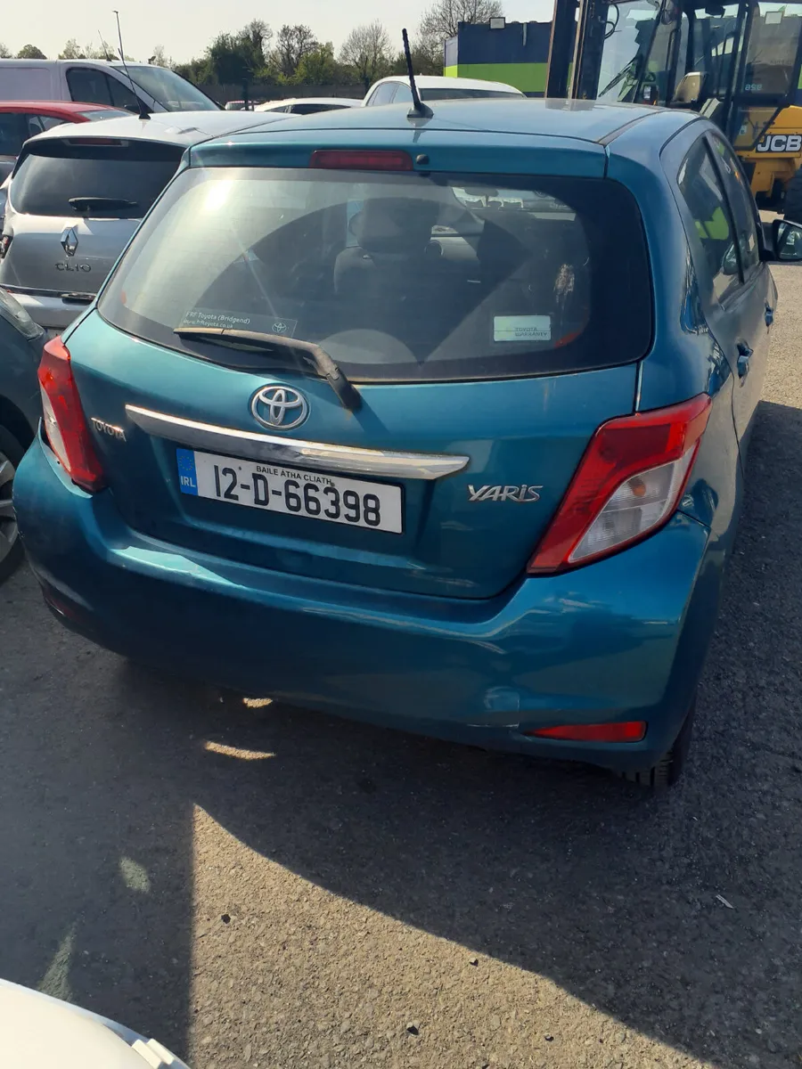 Toyota yaris 2012 - Image 3