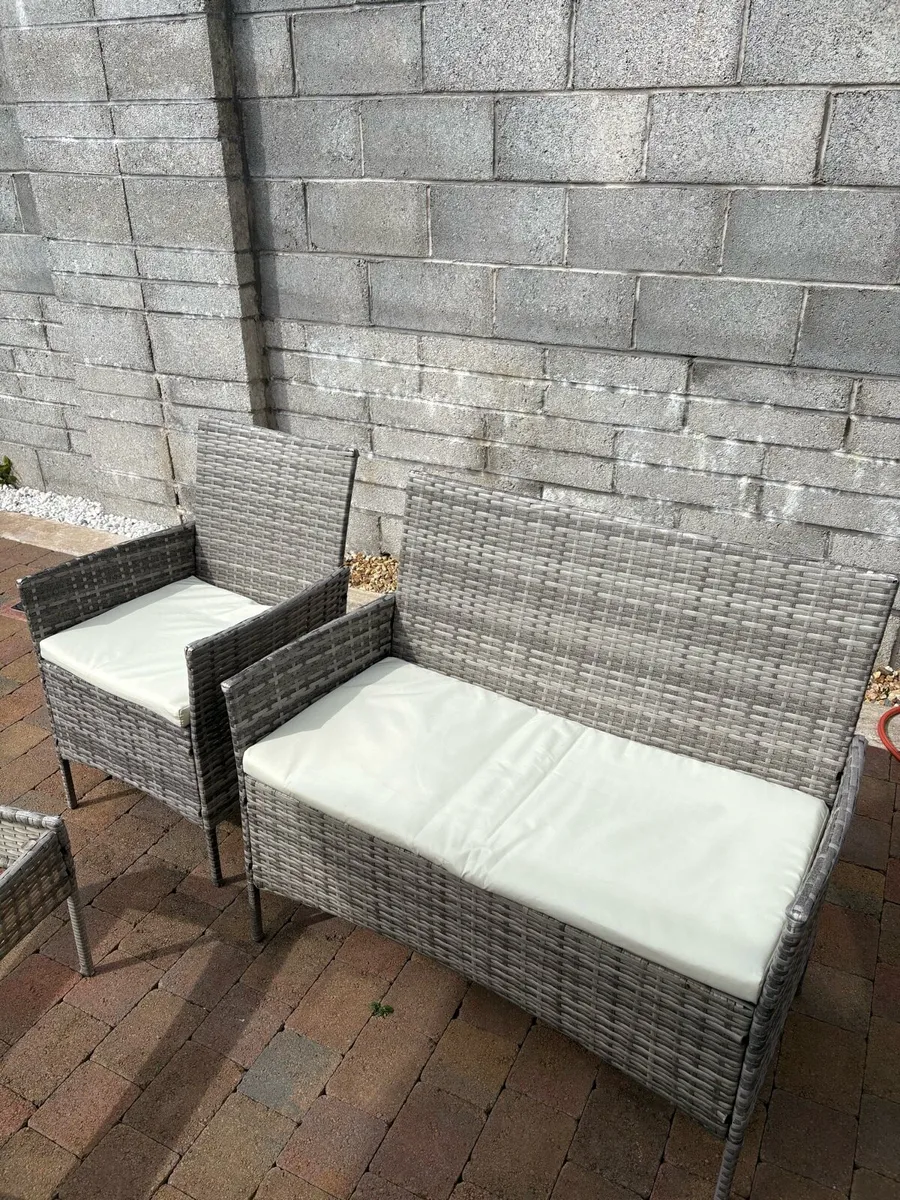 Garden furniture set (chairs and cushions) - Image 2