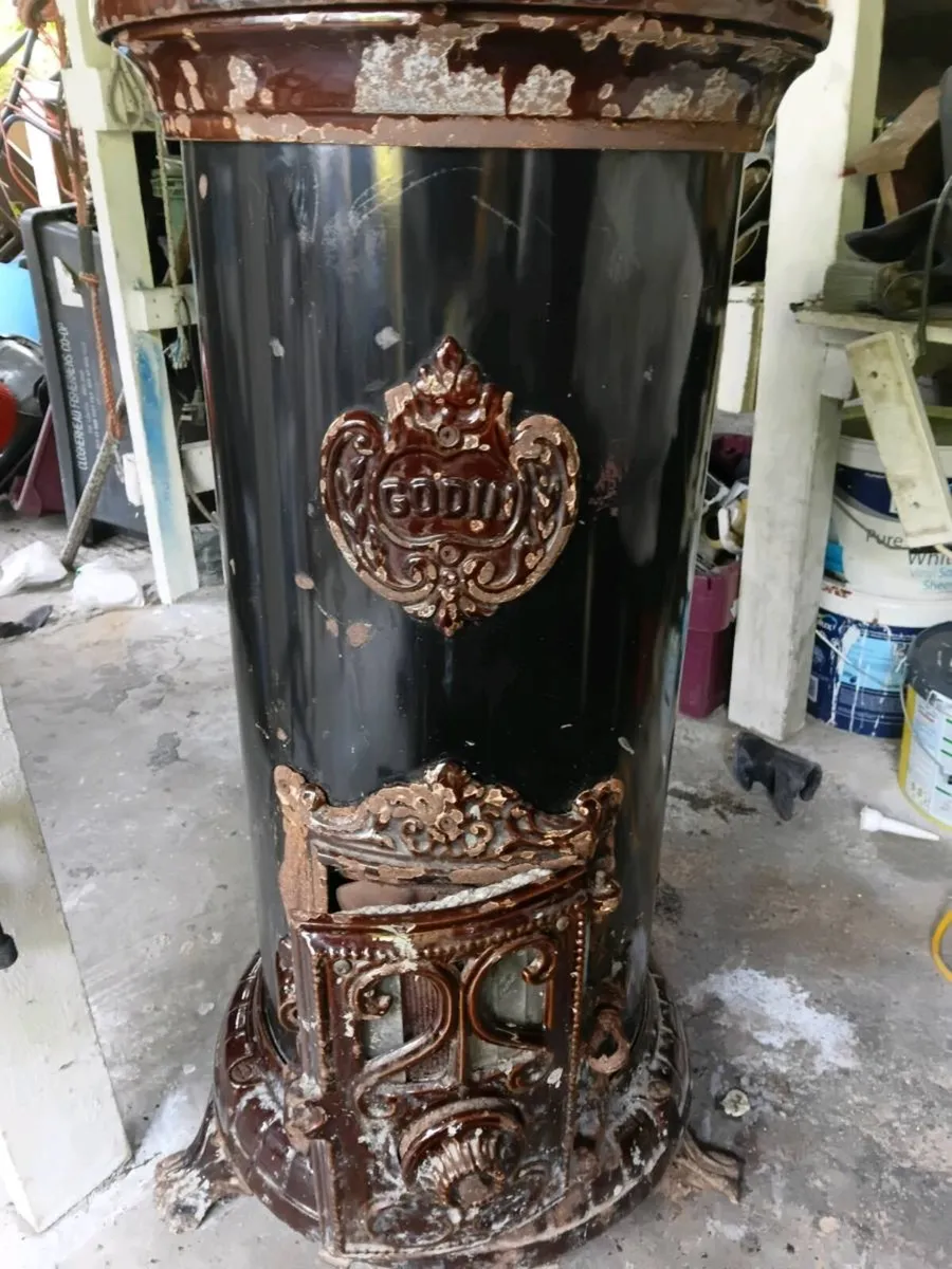 Antique Stove - Image 1