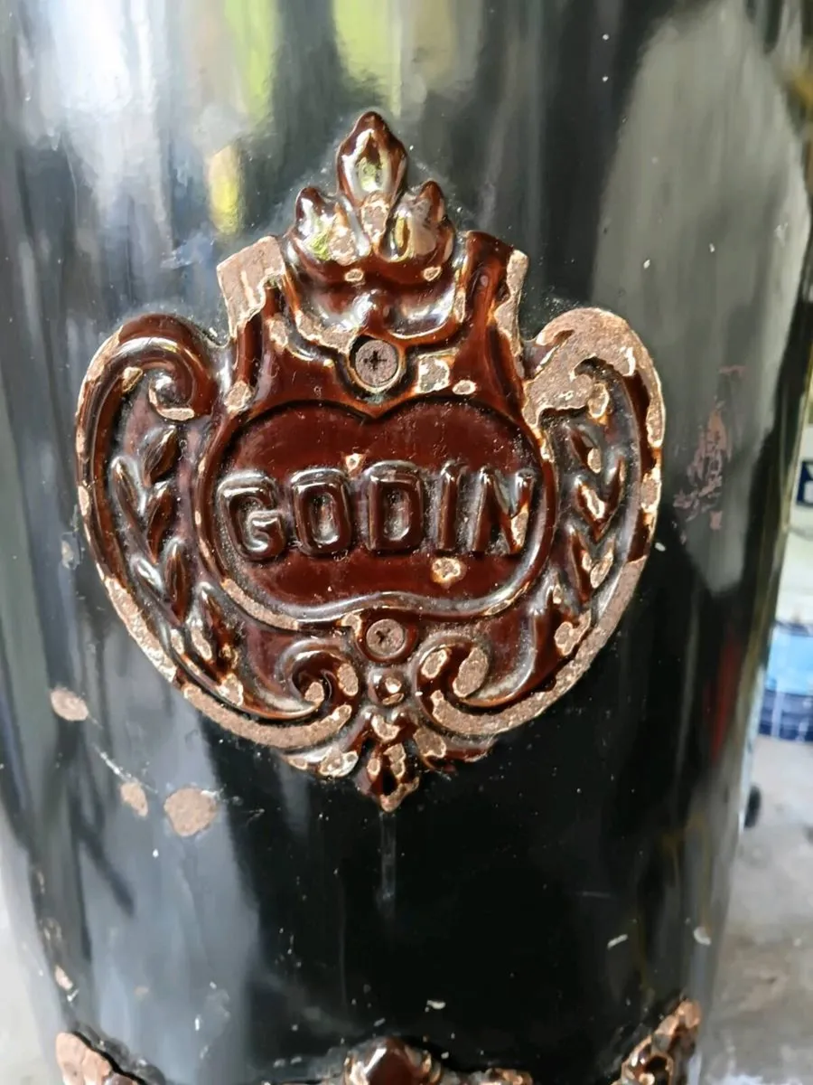 Antique Stove - Image 2