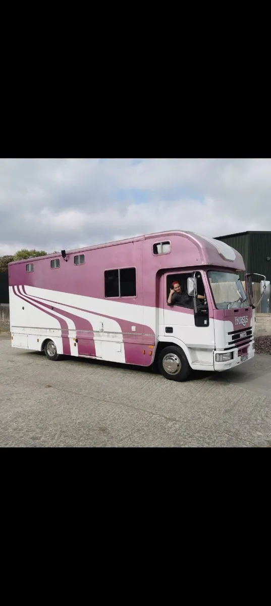 Horse Lorry - Image 1