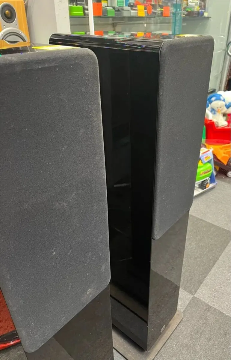 Q Acoustics 2050i Speaker Pair - Image 1