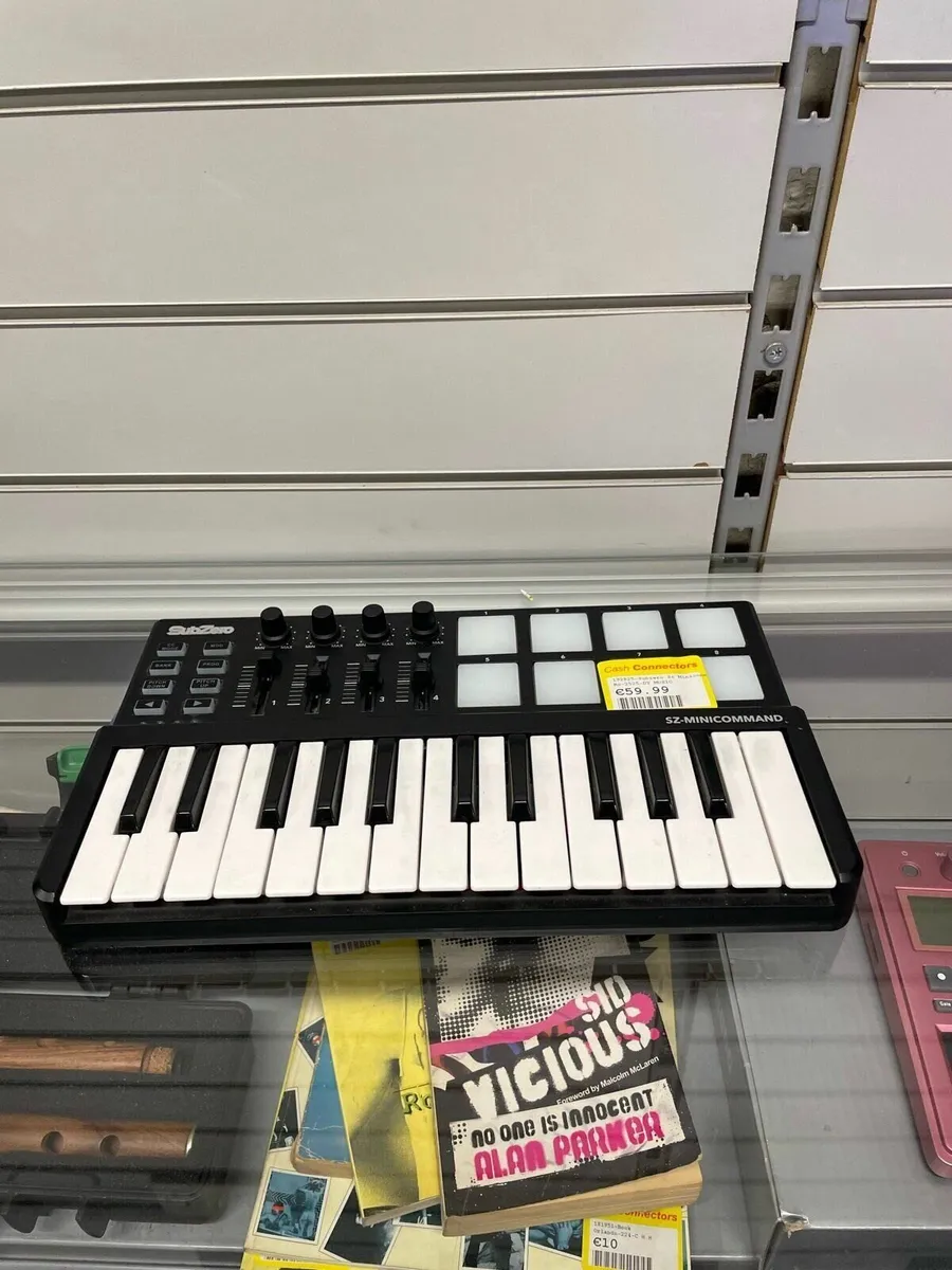 Subzero midi keyboard - Image 1