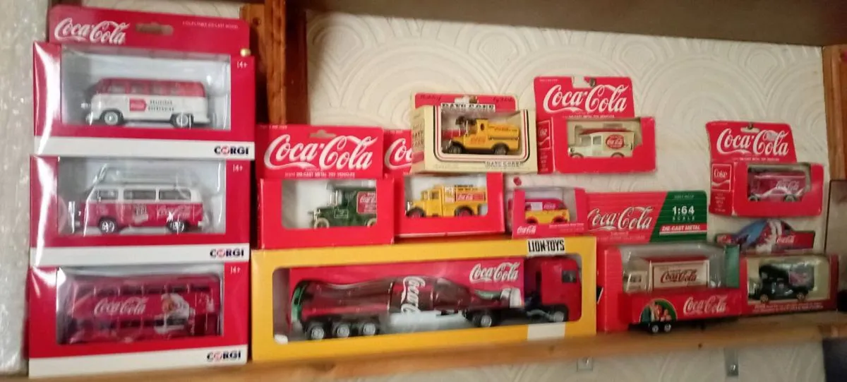CORGI COCA COLA DIE-CAST MODLES - Image 1