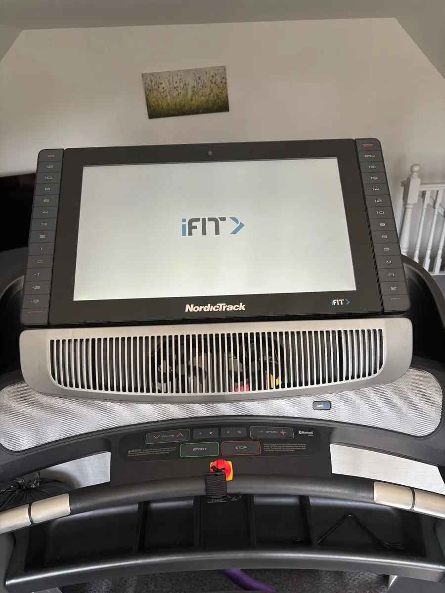 Treadmill and gym stuff - Image 1