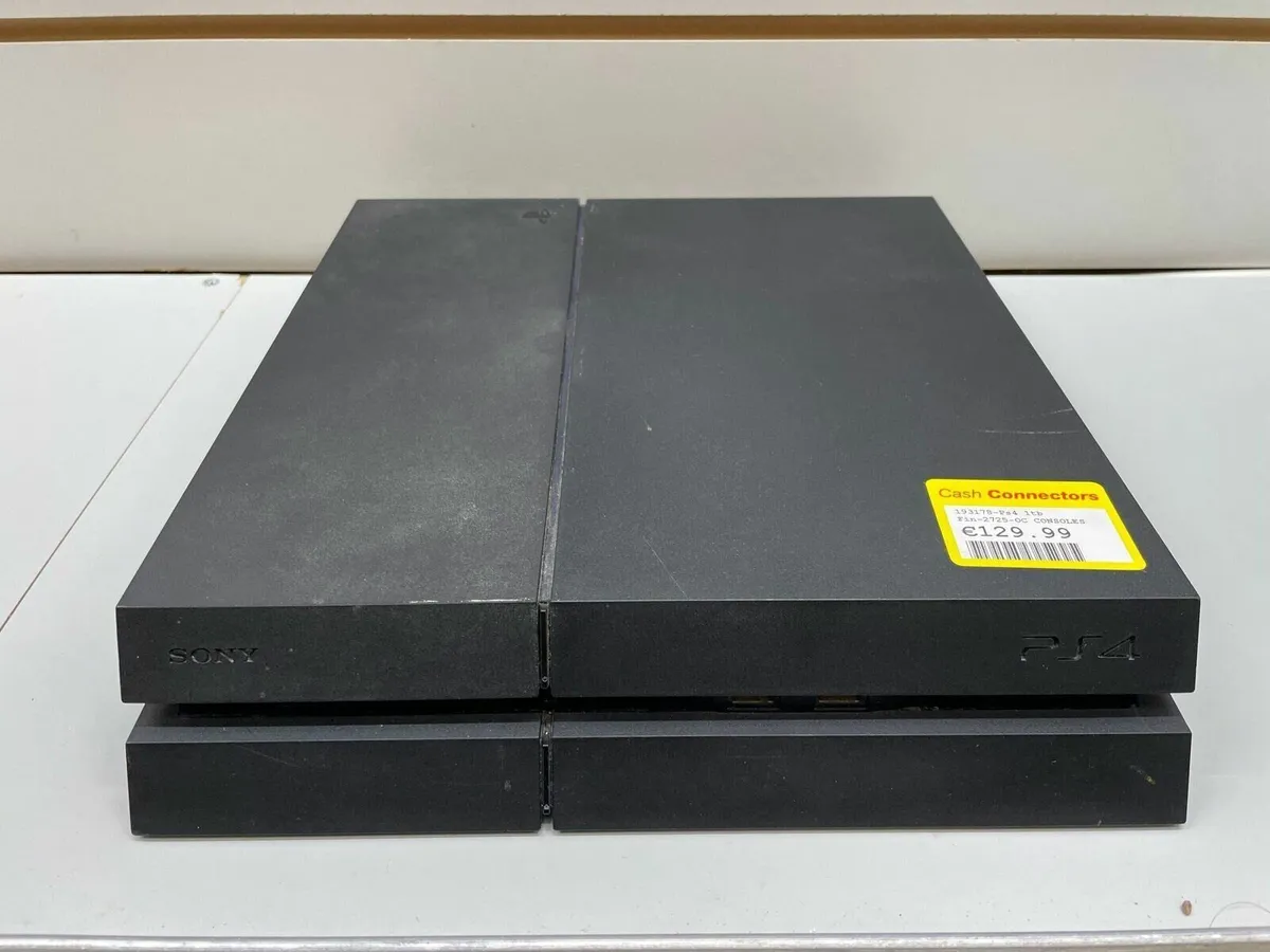 PS4 1TB - Image 2