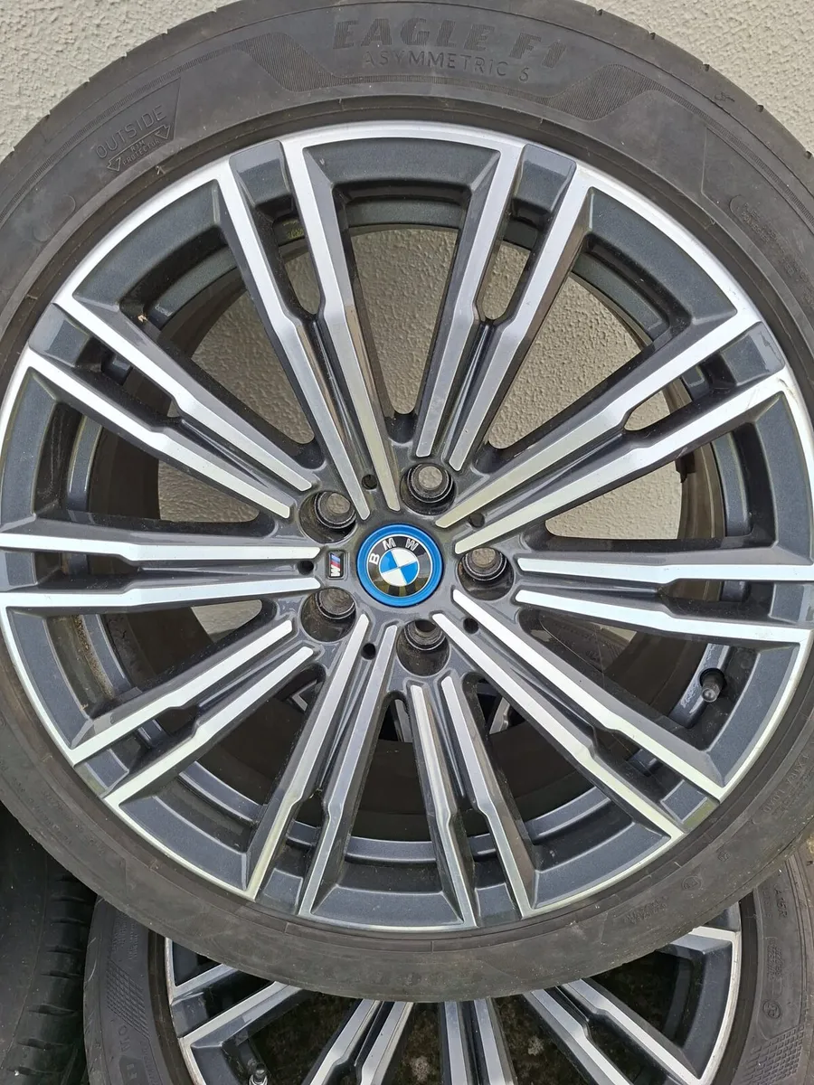 2023 Genuine BMW Alloys - Image 2